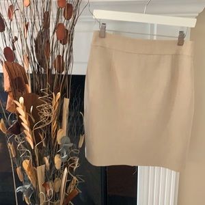 Calvin Klein lined skirt. Size 6